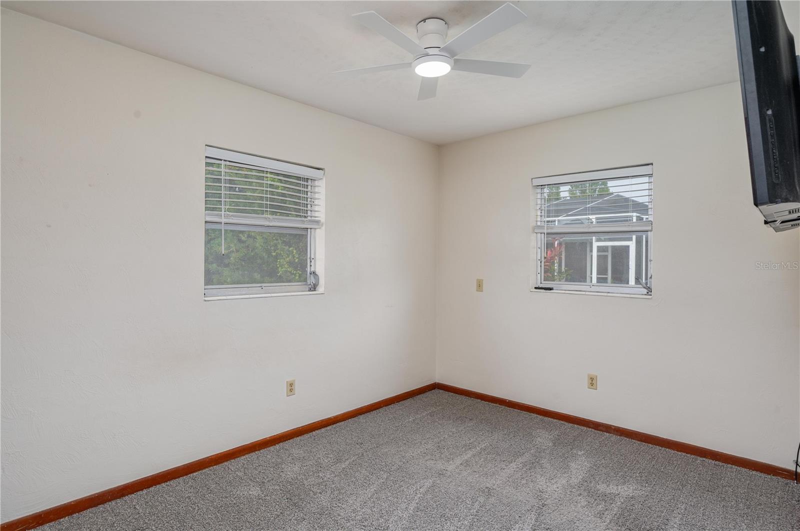 Image 22 of 40 For 514 Orange Avenue