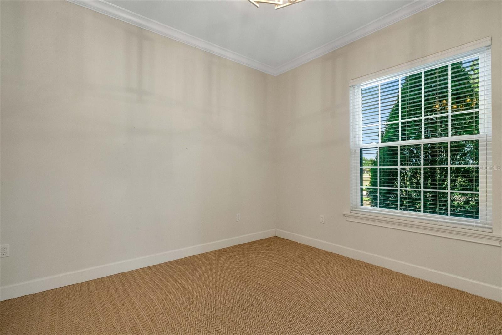 Image 13 of 63 For 2702 Prestwick Drive