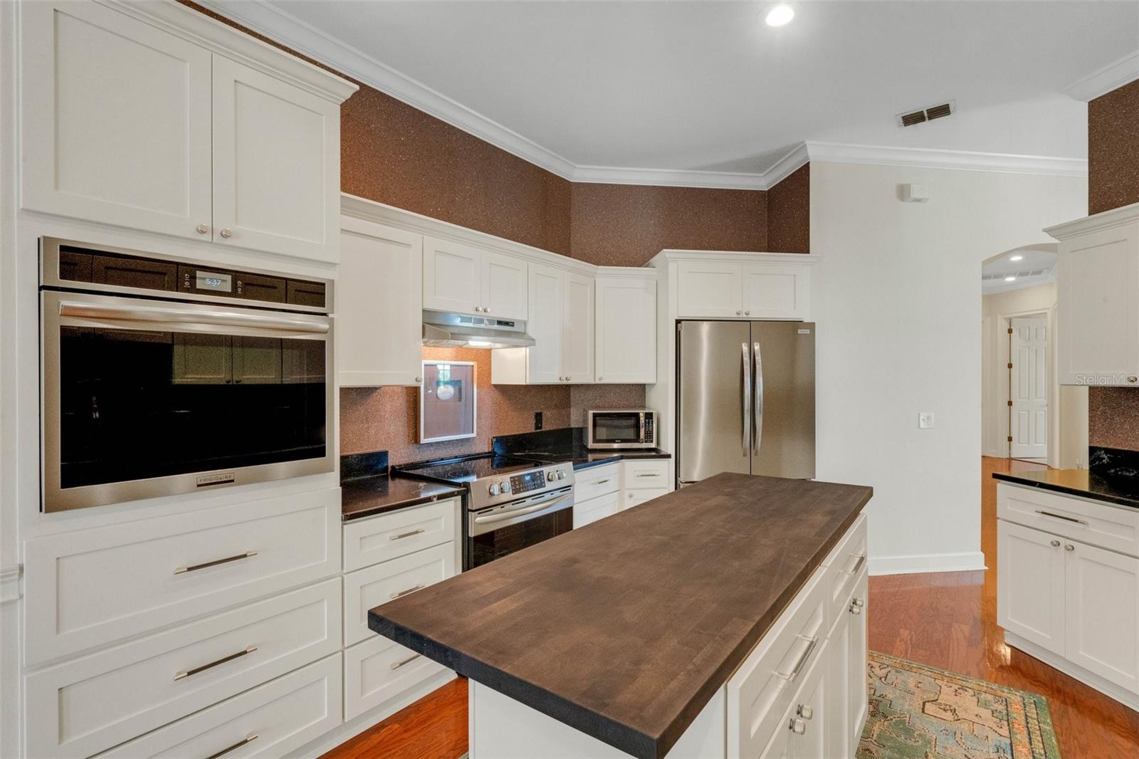 Image 17 of 63 For 2702 Prestwick Drive