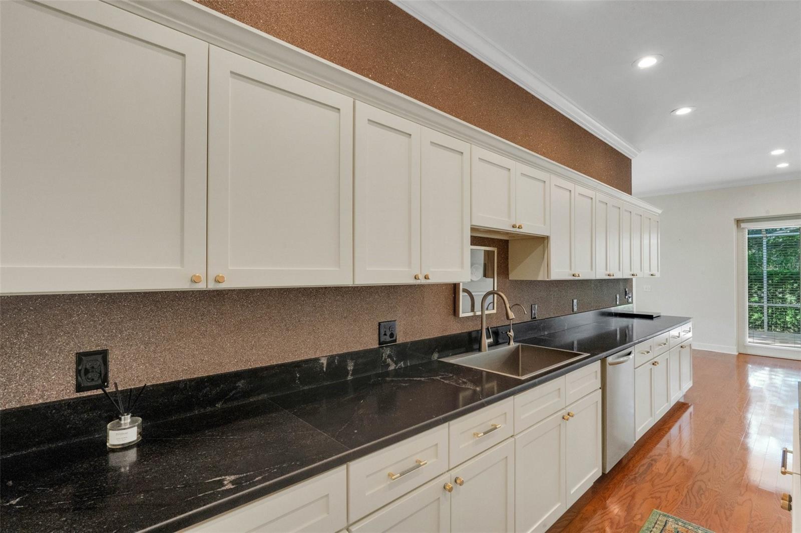 Image 19 of 63 For 2702 Prestwick Drive