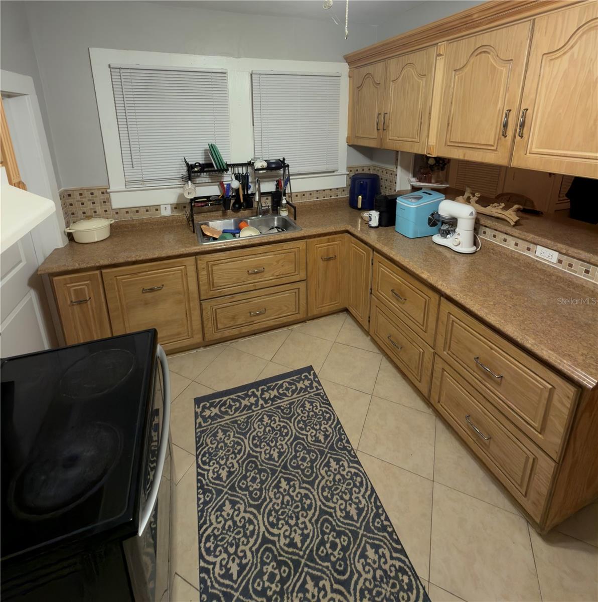 Image 11 of 22 For 514 Avenue C Ne