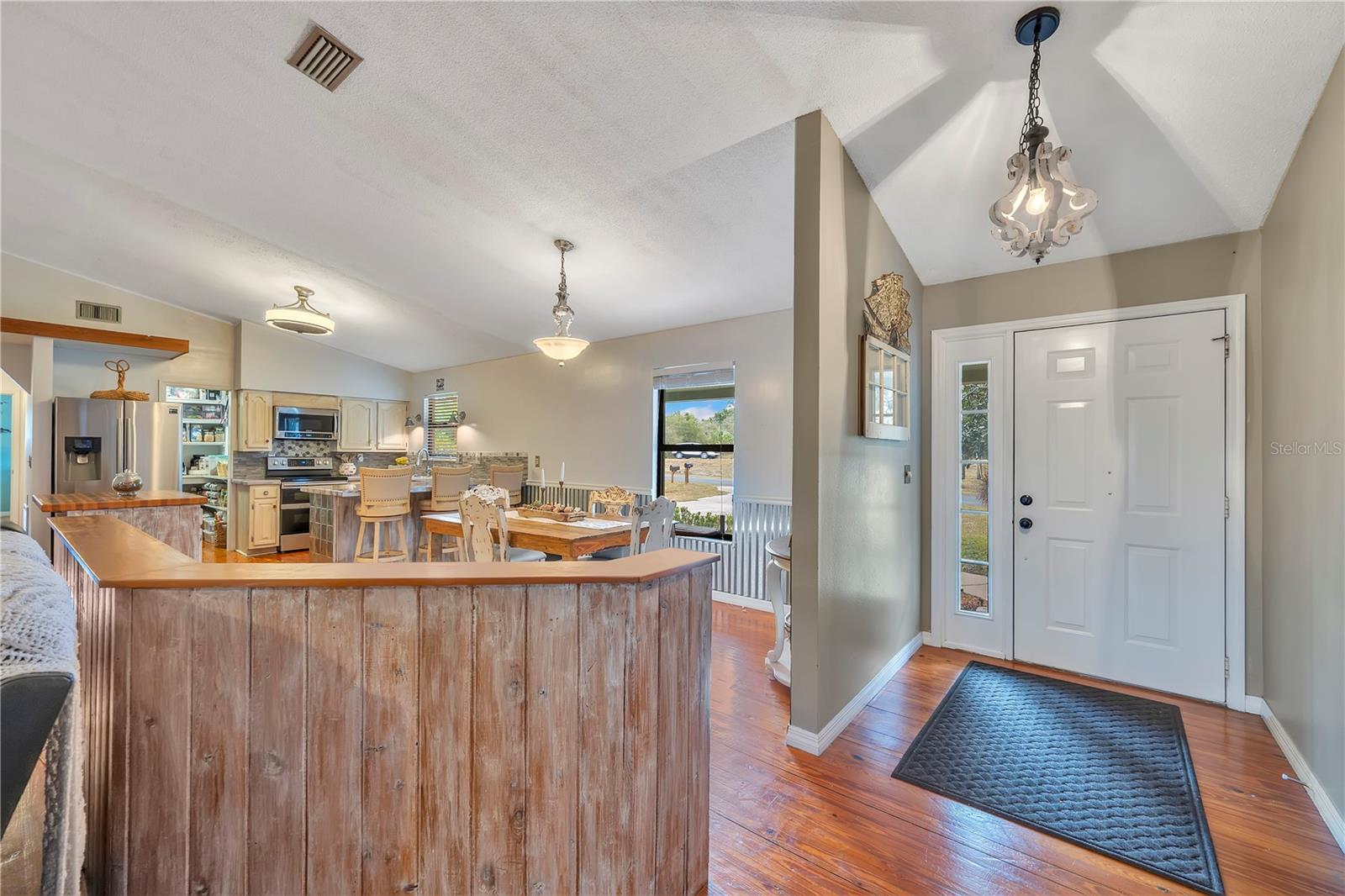 Image 11 of 71 For 151 Pine Street