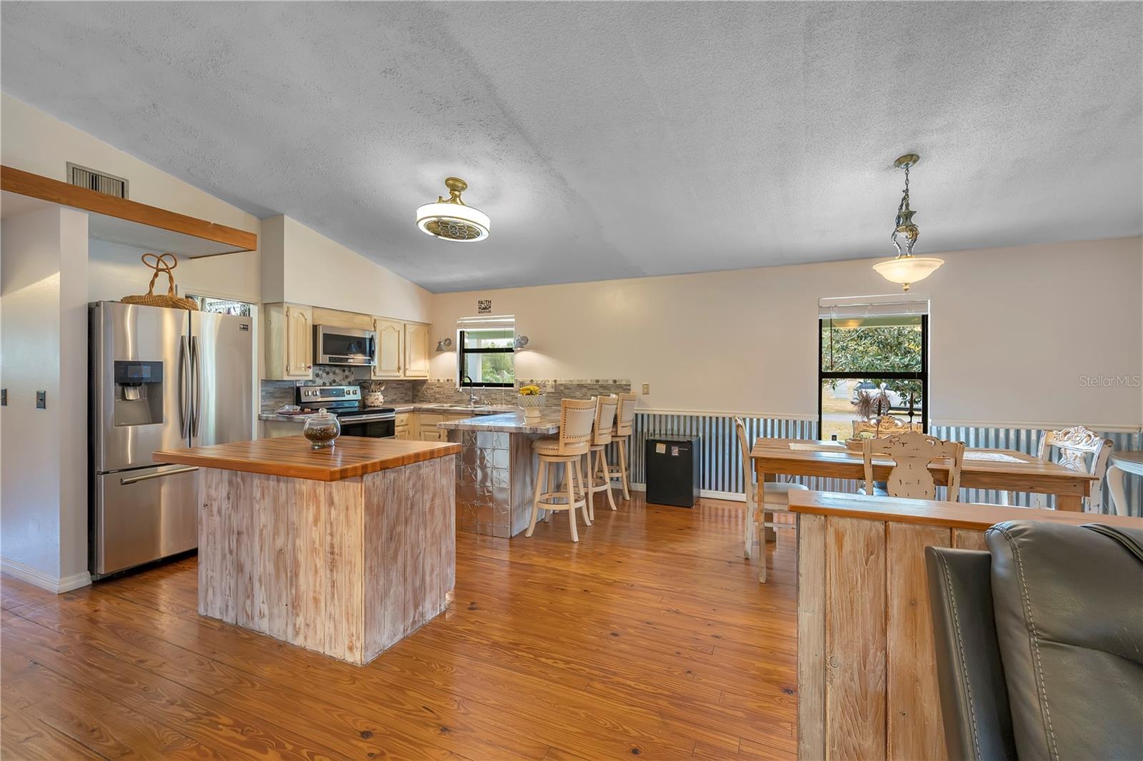 Image 24 of 71 For 151 Pine Street