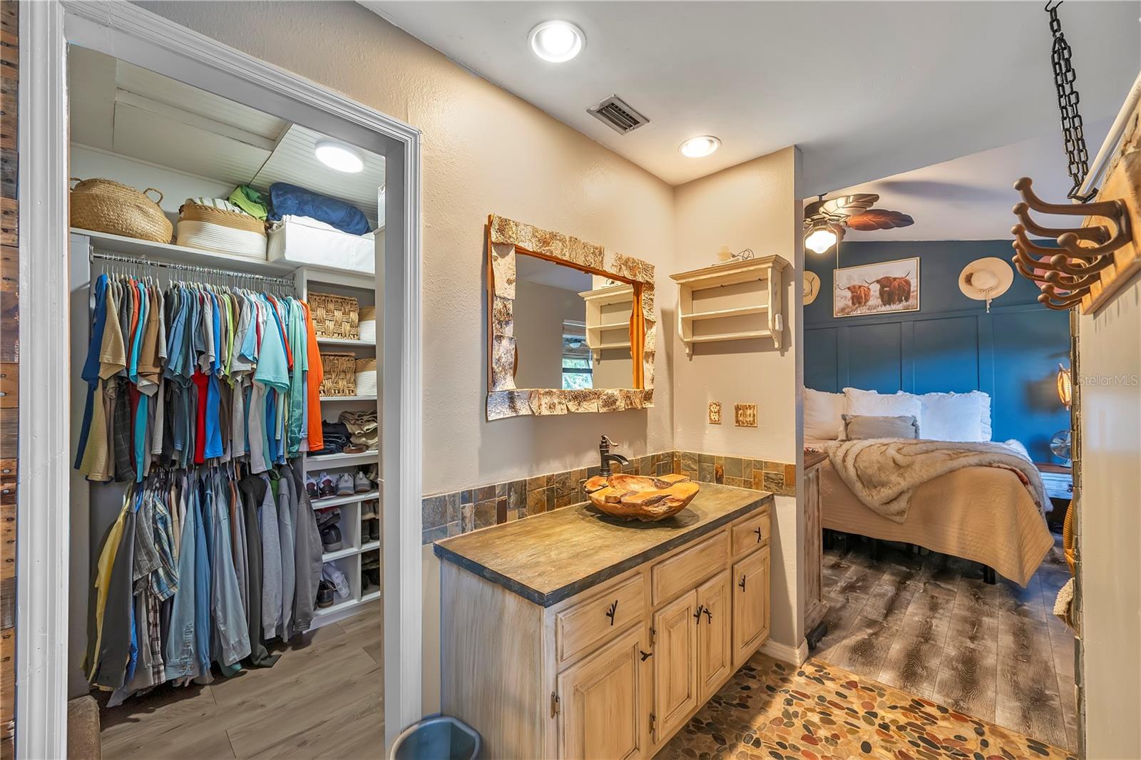 Image 35 of 71 For 151 Pine Street