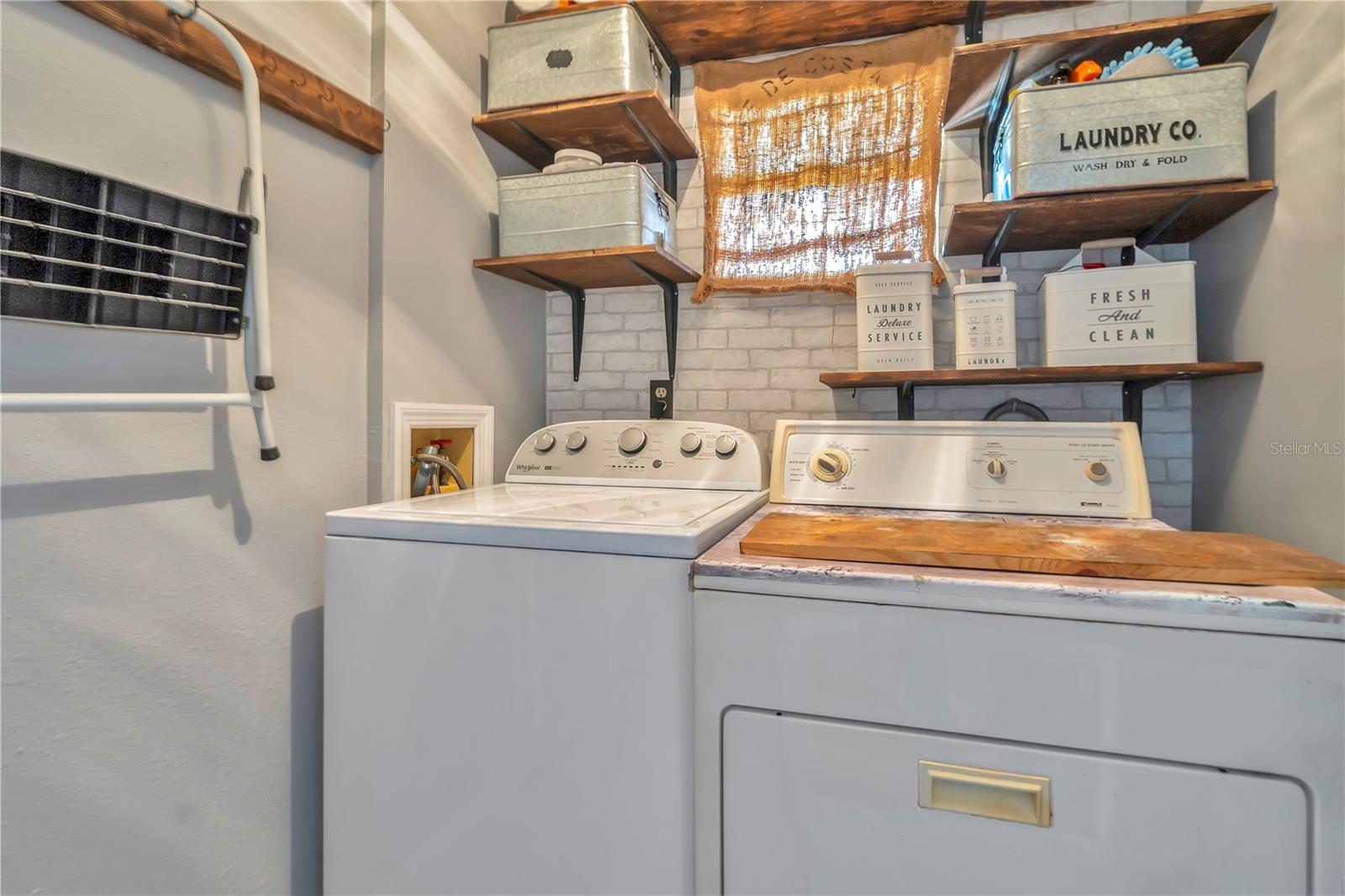 Image 43 of 71 For 151 Pine Street