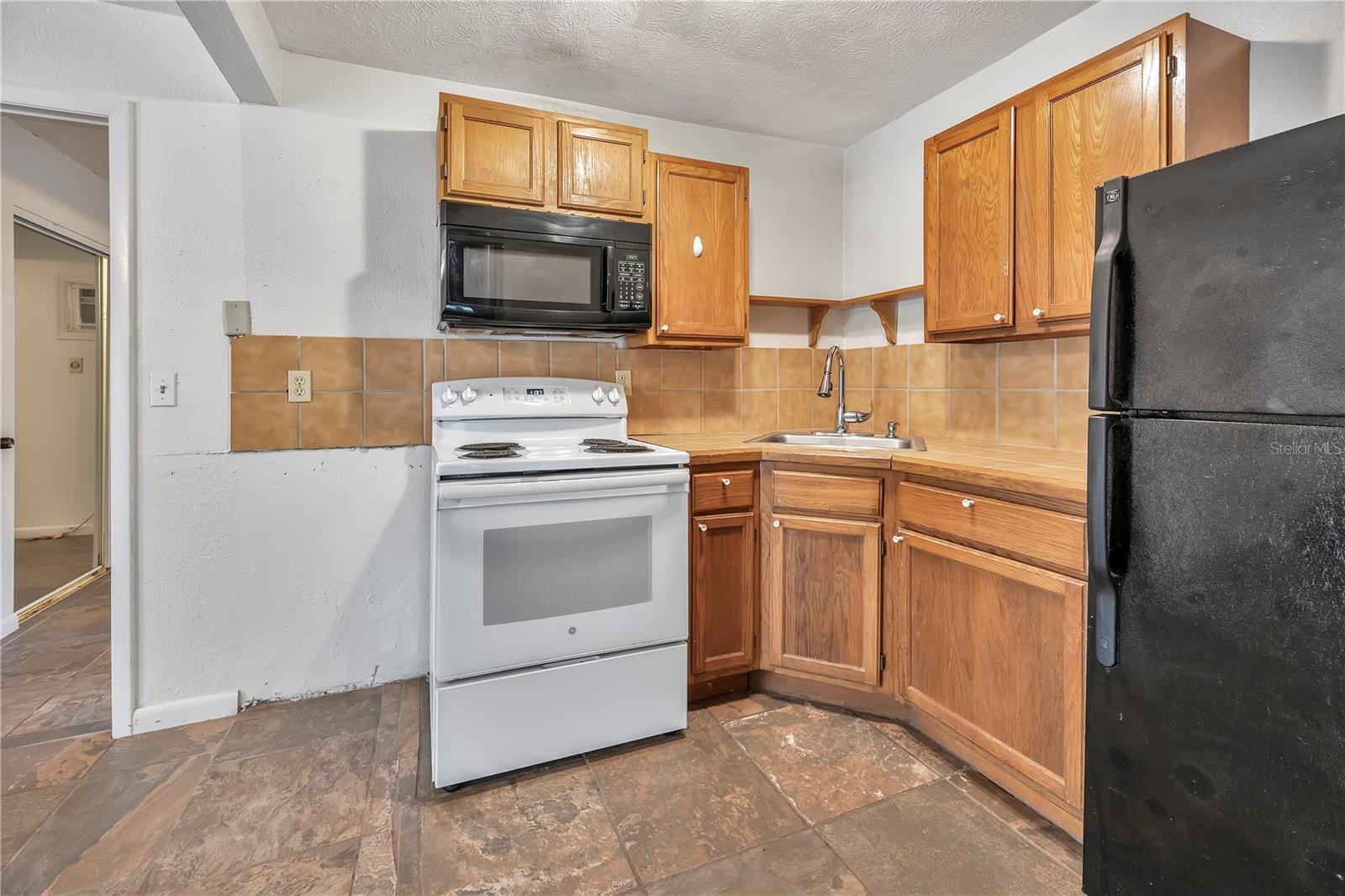 Image 46 of 71 For 151 Pine Street