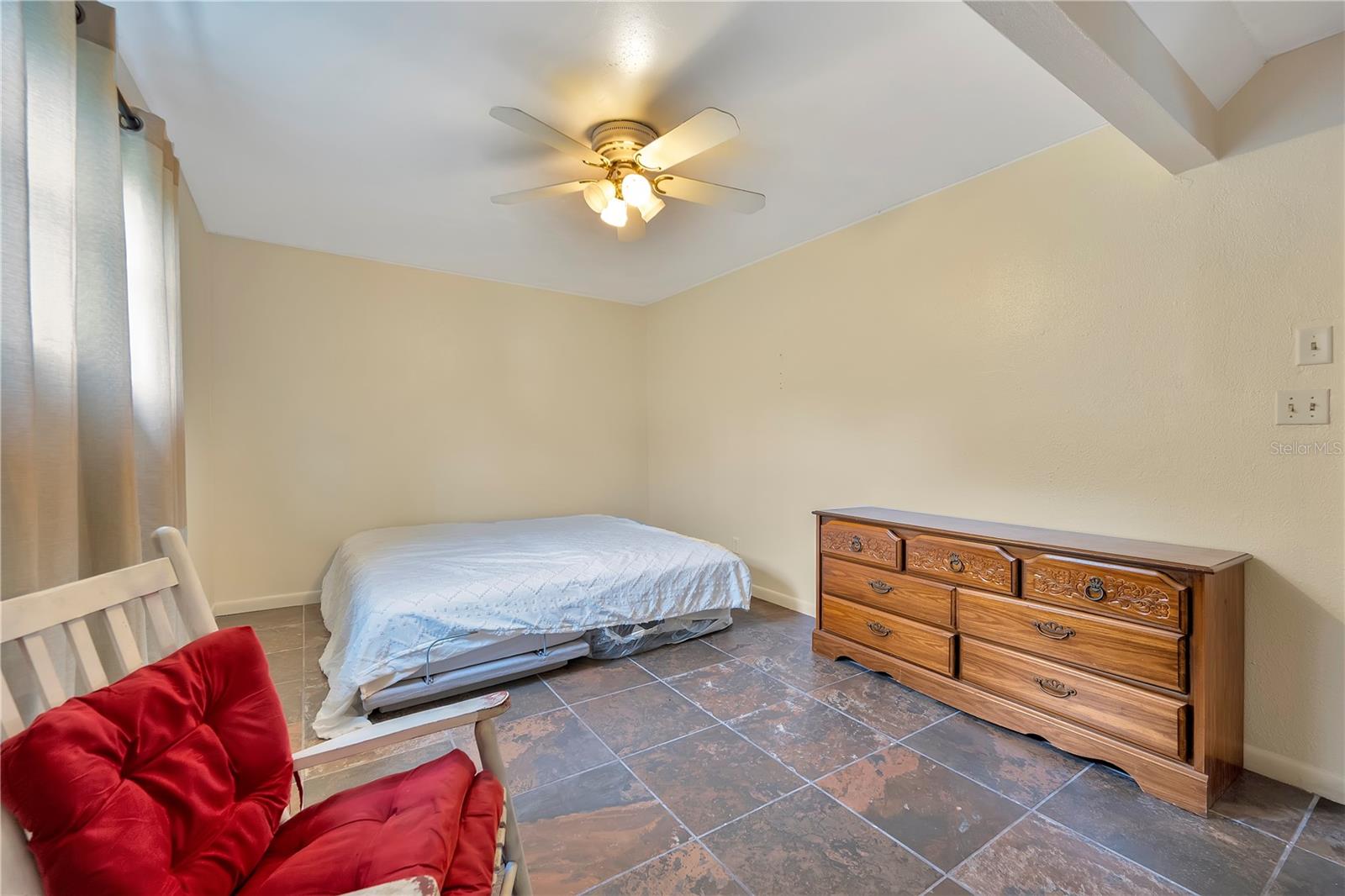 Image 49 of 71 For 151 Pine Street