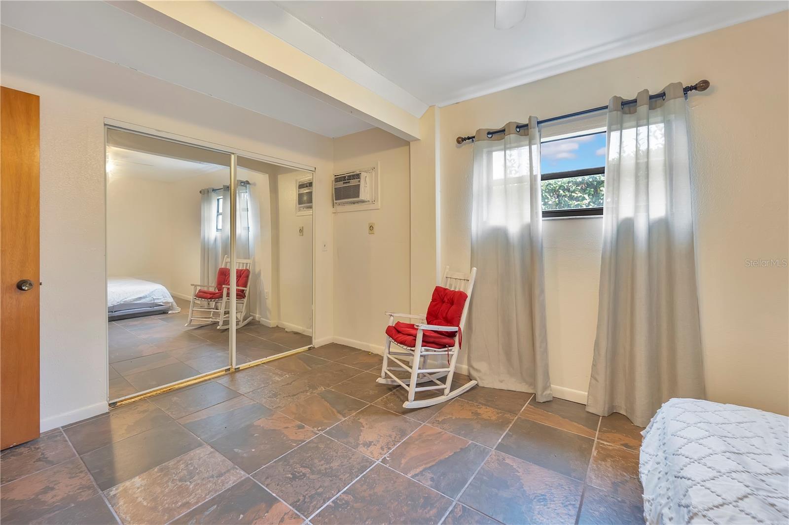 Image 50 of 71 For 151 Pine Street