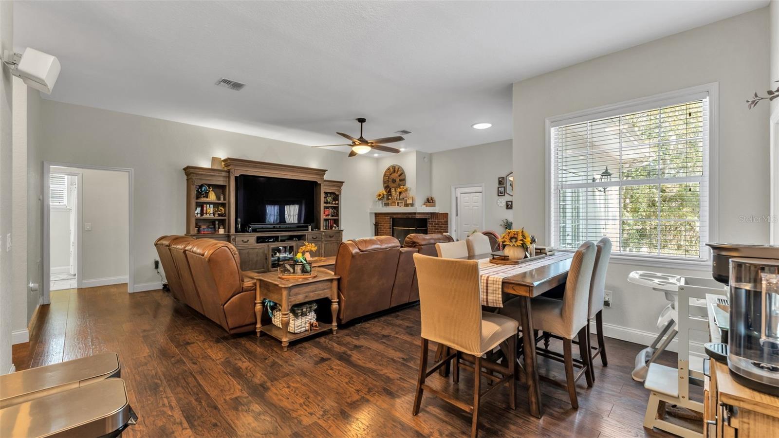 Image 40 of 74 For 1345 Longoak Dr Drive N