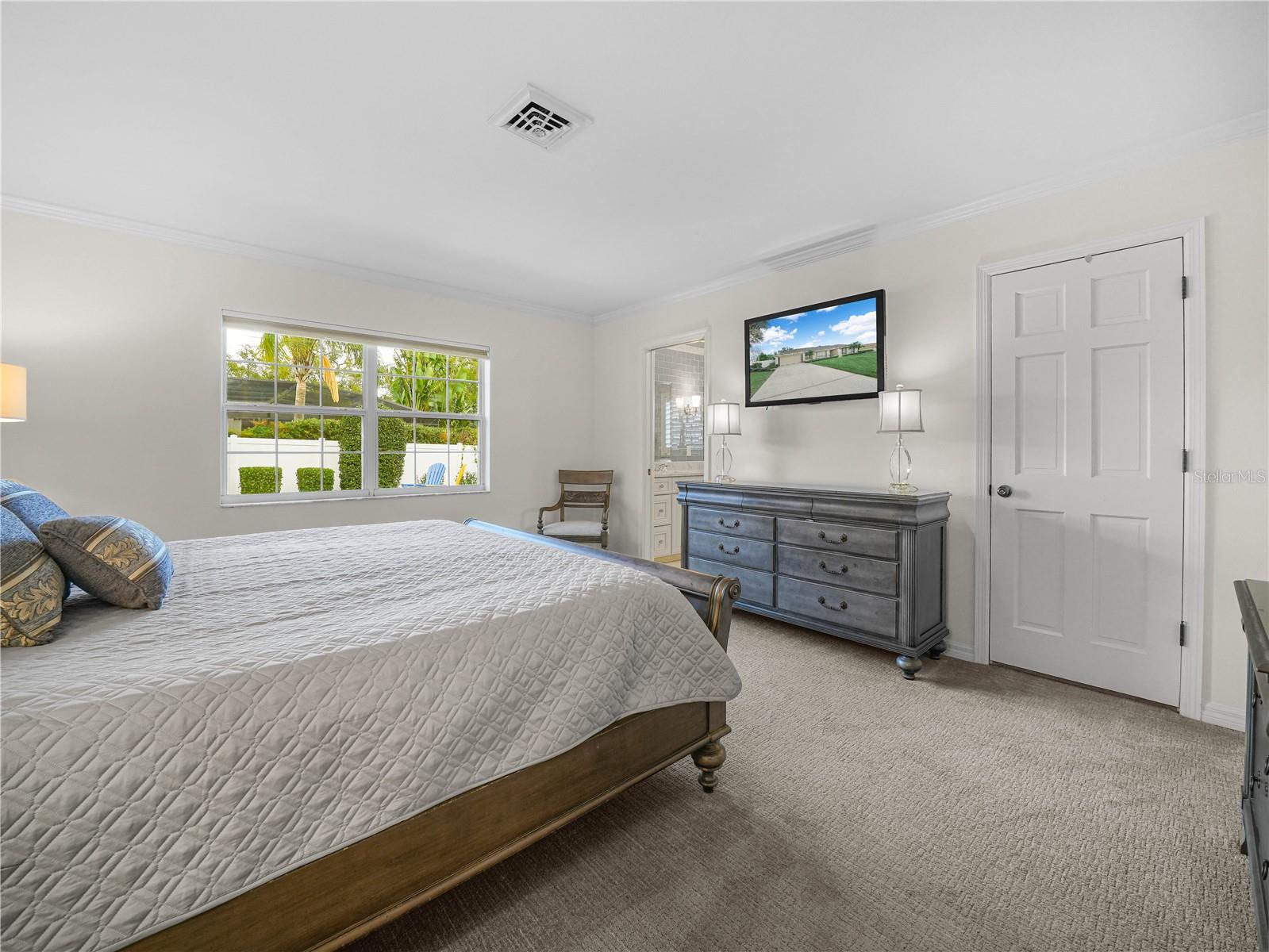 Image 16 of 51 For 6 Peachtree Lane