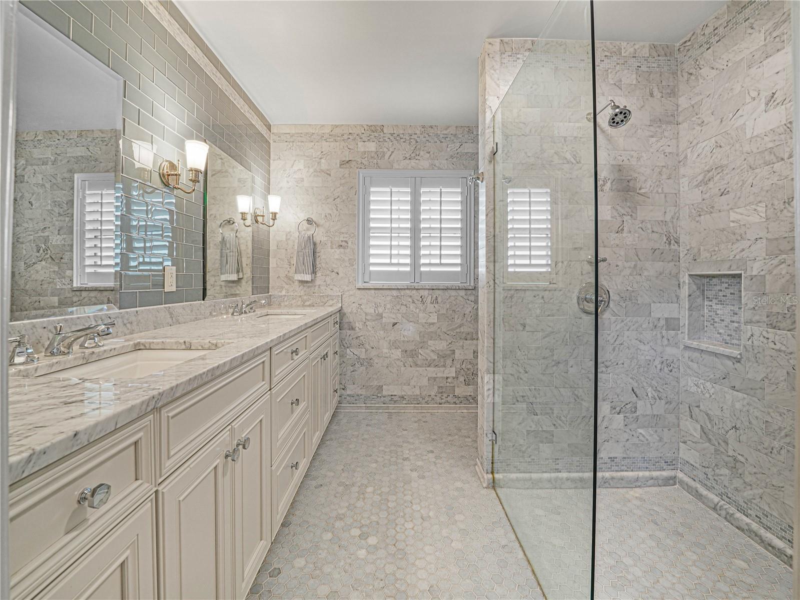 Image 17 of 51 For 6 Peachtree Lane