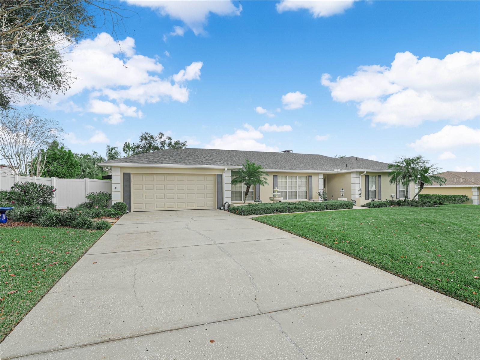 Image 2 of 51 For 6 Peachtree Lane