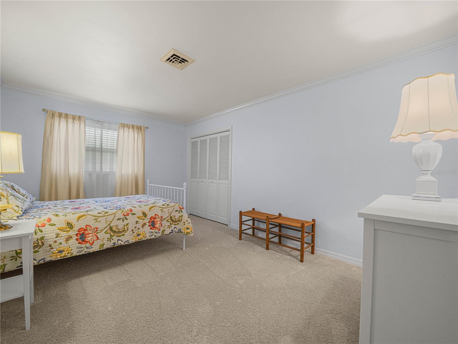 Image 21 of 51 For 6 Peachtree Lane