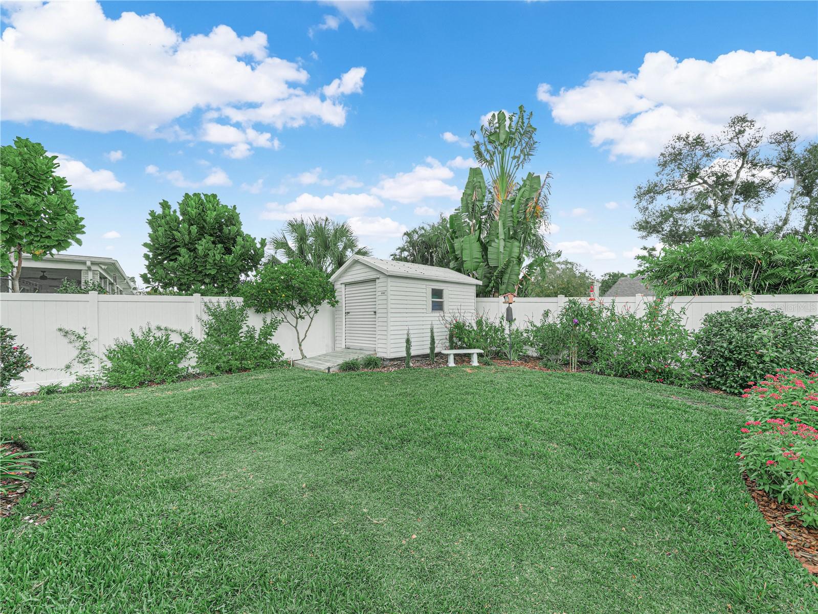 Image 36 of 51 For 6 Peachtree Lane