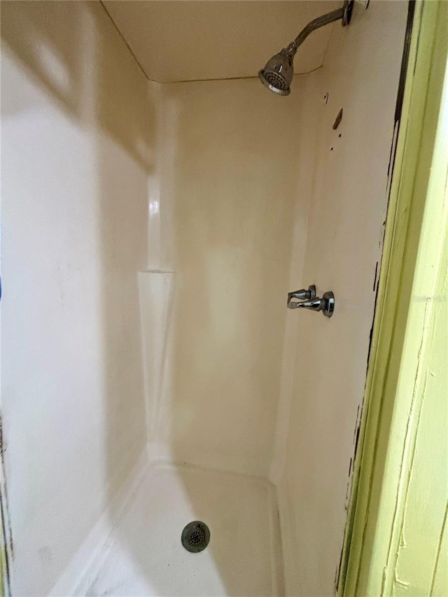 Image 18 of 34 For 1226 Country Club Lane