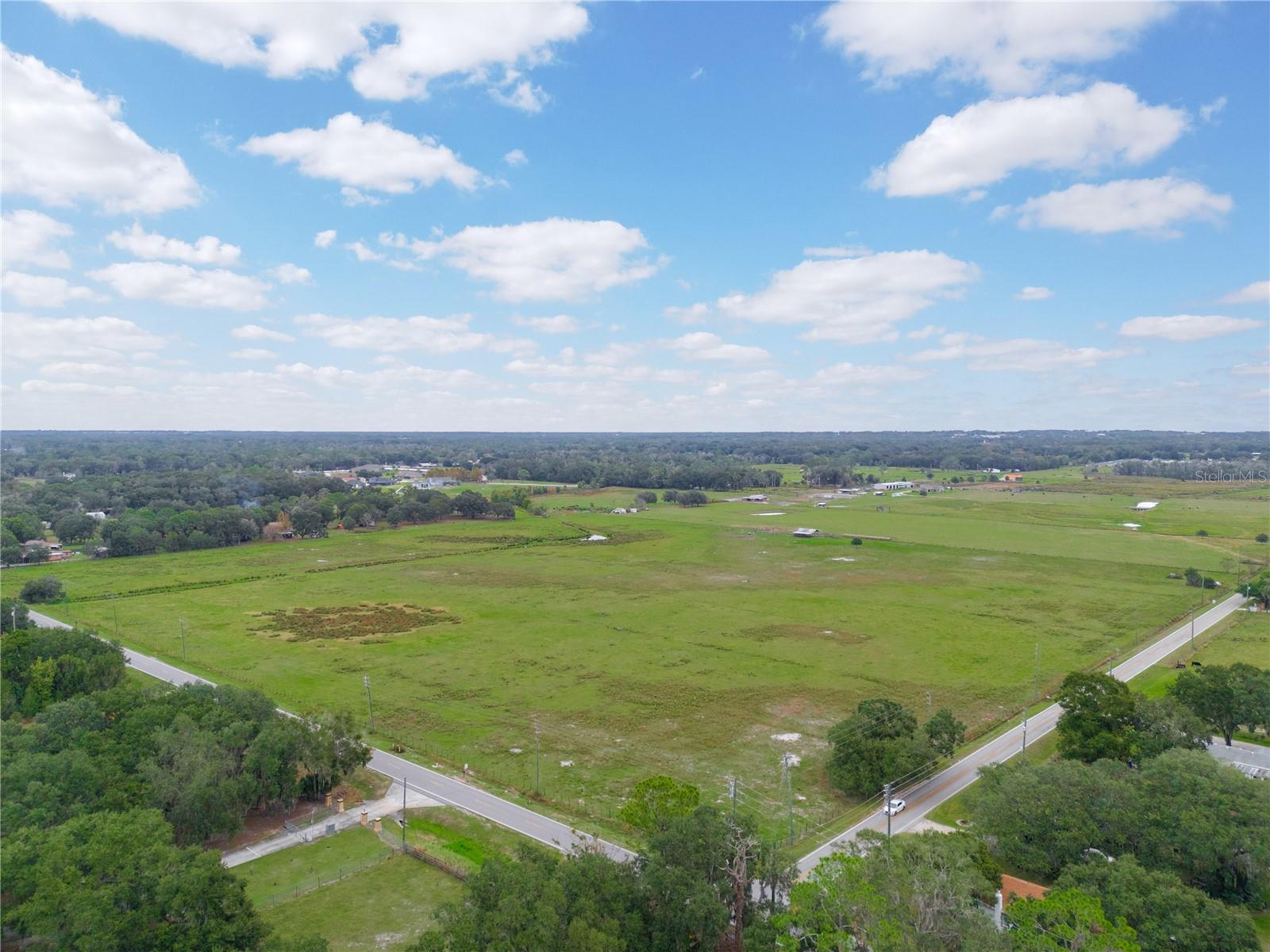 Image 21 of 39 For 4025 Bella Vista Street