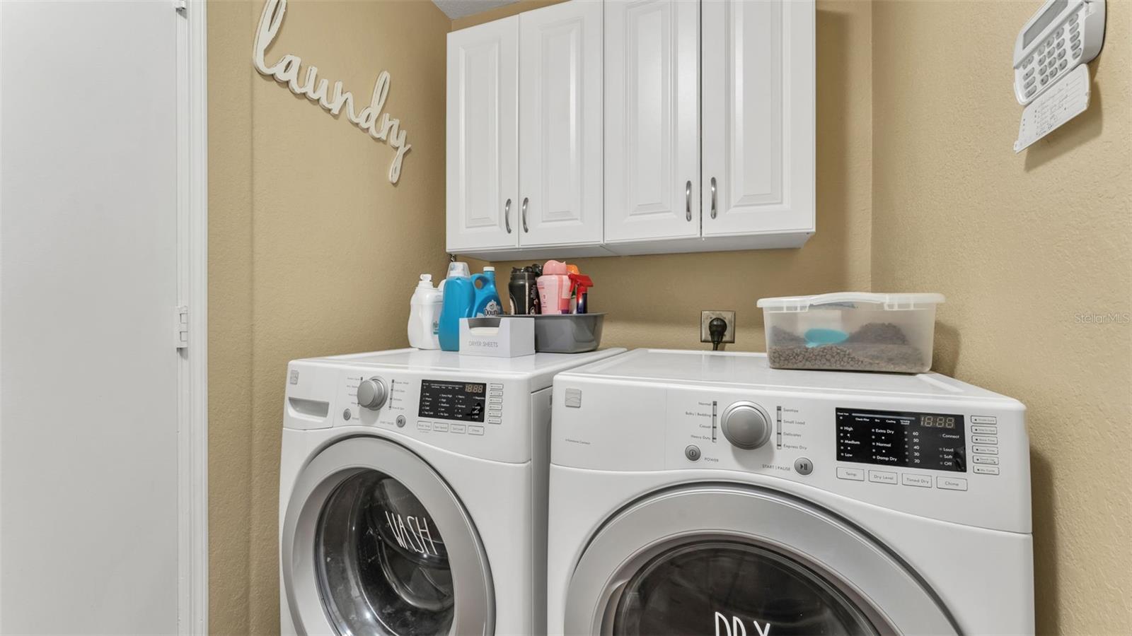 Image 17 of 38 For 7406 Briarbay Loop