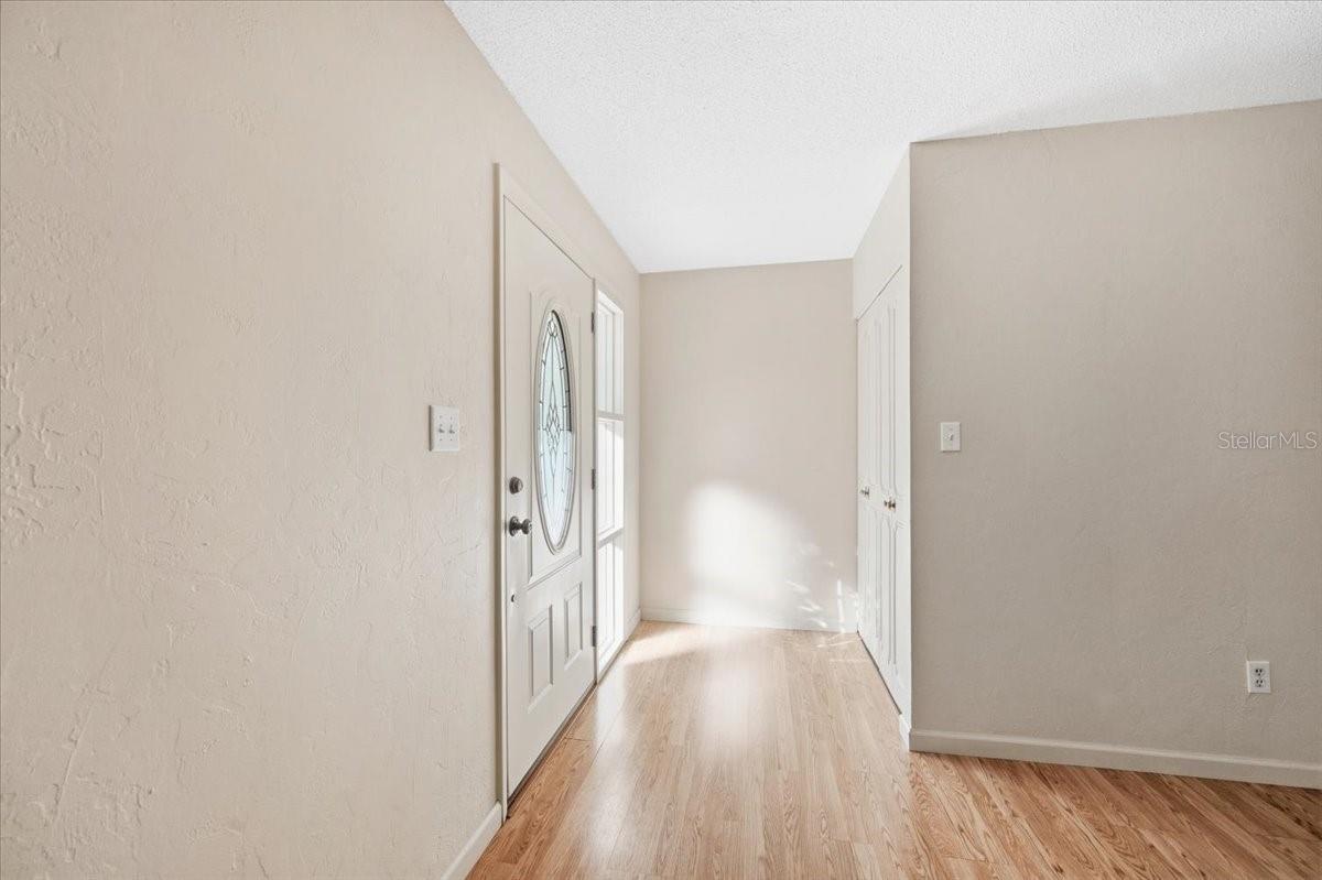 Image 4 of 32 For 1930 Sylvester Court