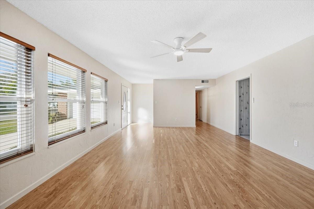 Image 9 of 32 For 1930 Sylvester Court