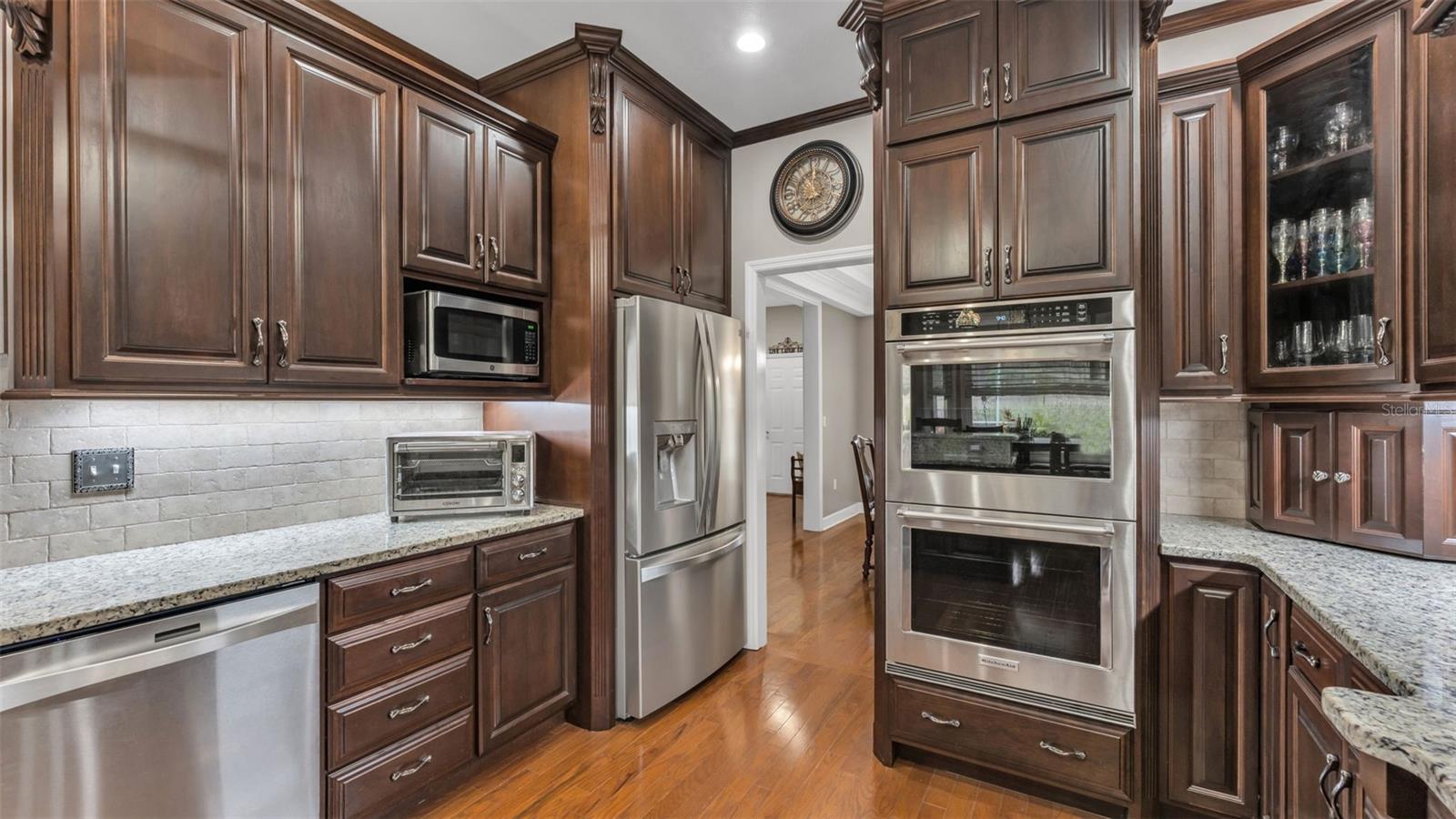 Image 16 of 100 For 5560 Emerald Ridge Boulevard