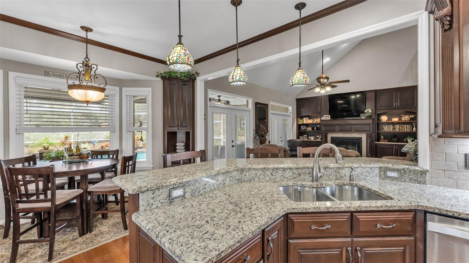 Image 17 of 100 For 5560 Emerald Ridge Boulevard