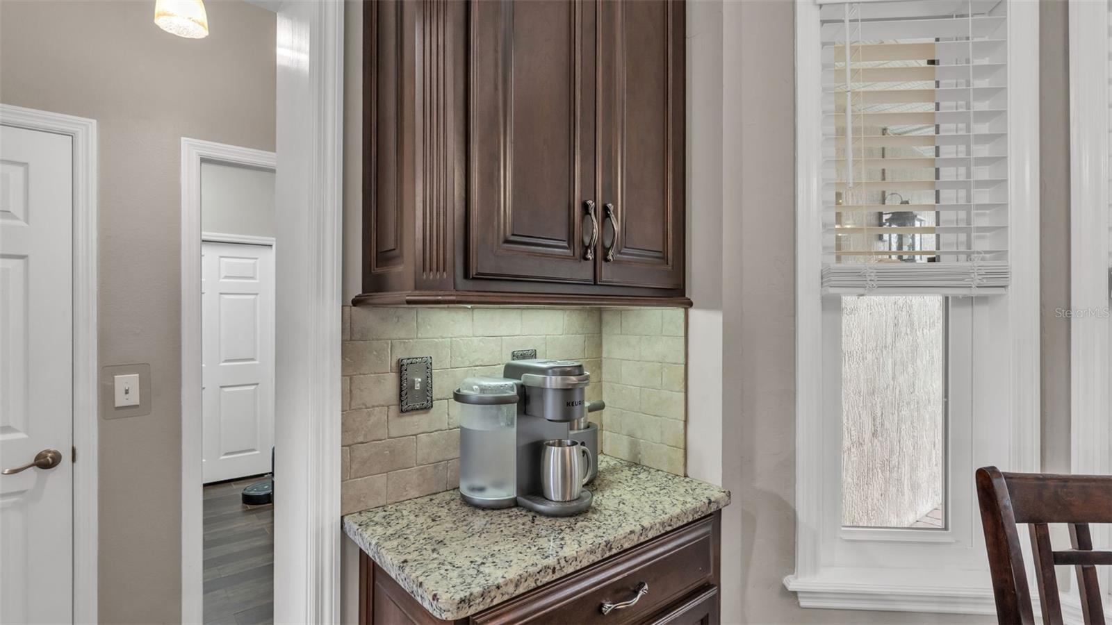 Image 21 of 100 For 5560 Emerald Ridge Boulevard