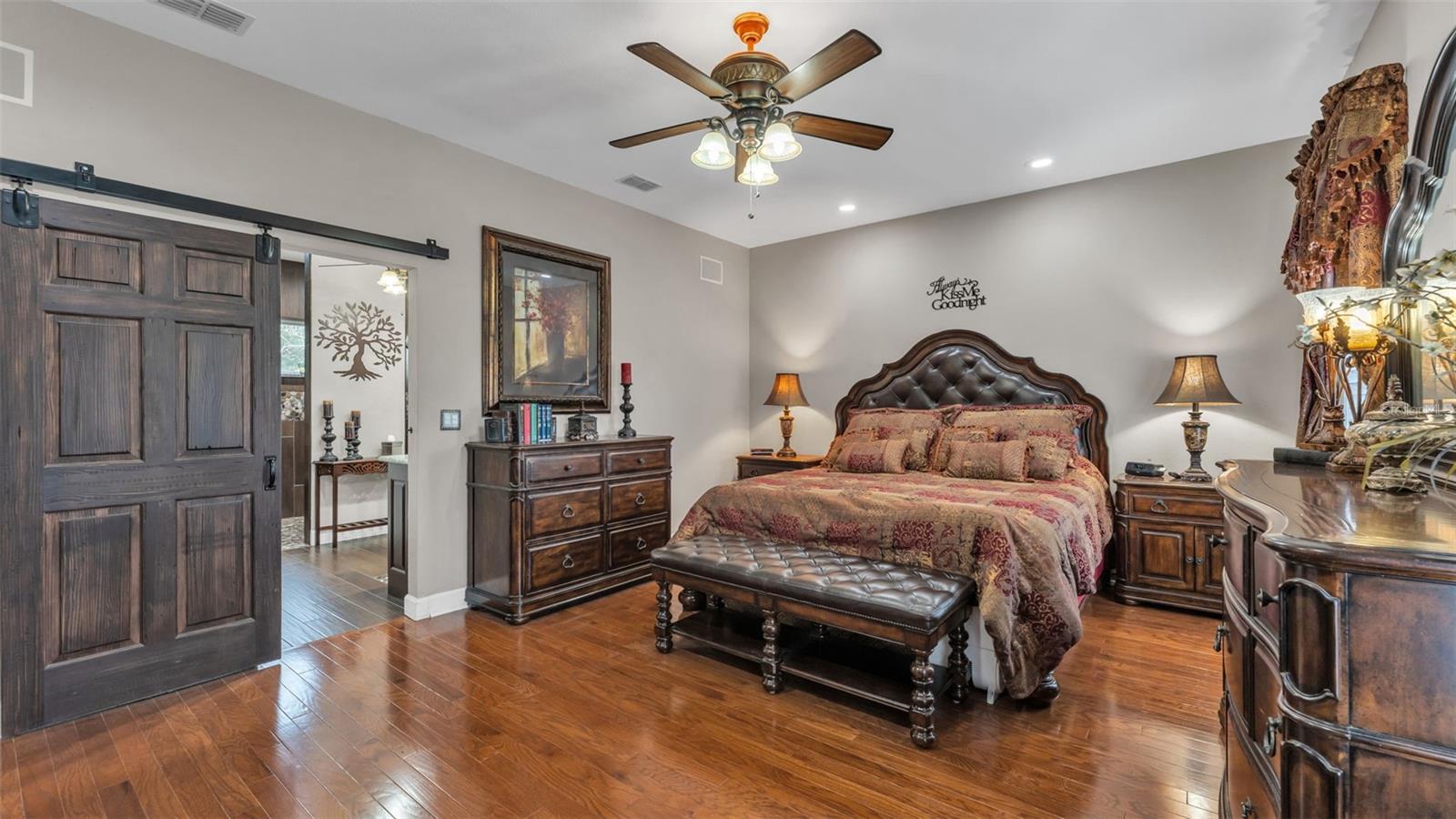 Image 30 of 100 For 5560 Emerald Ridge Boulevard