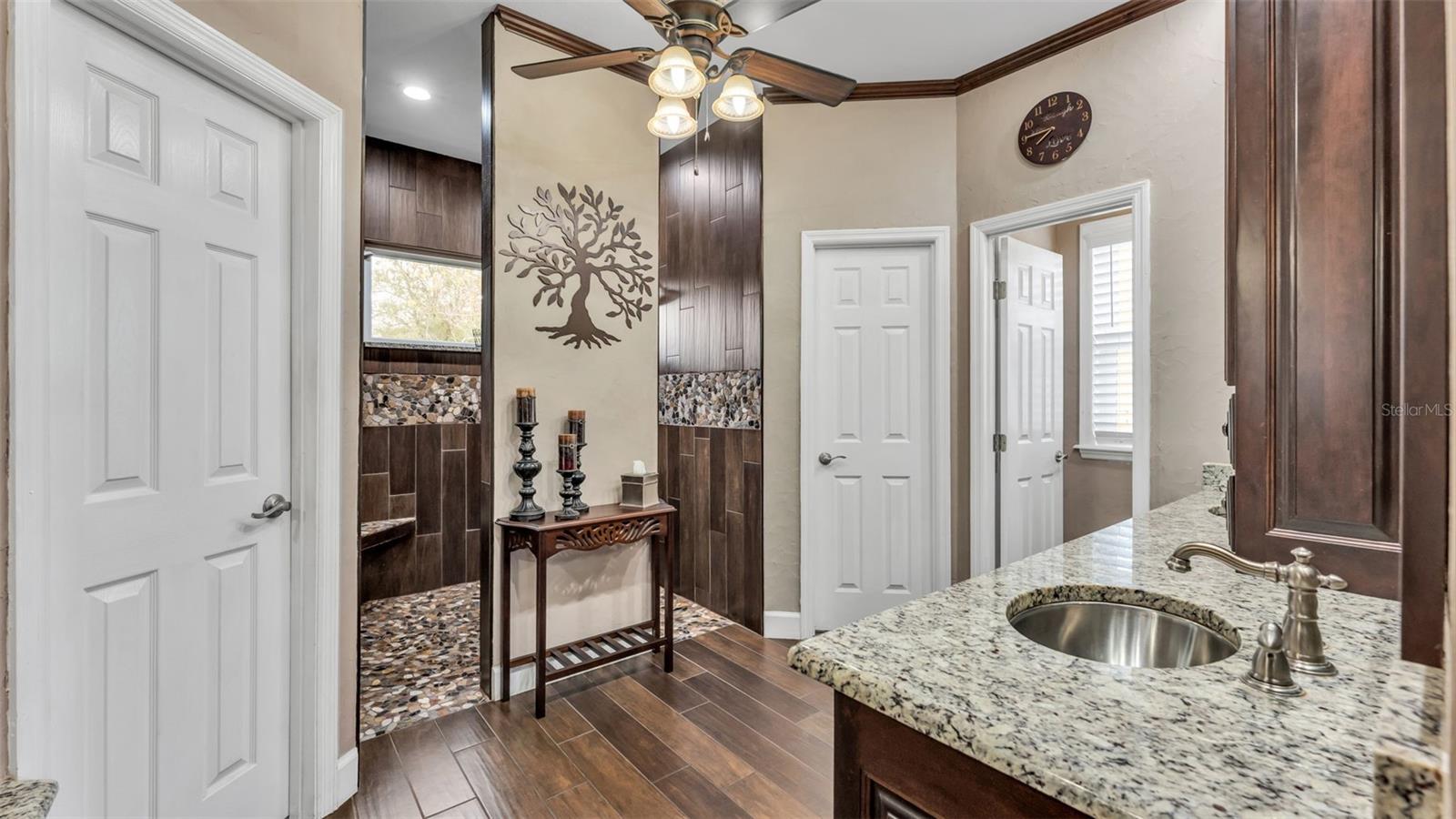 Image 33 of 100 For 5560 Emerald Ridge Boulevard