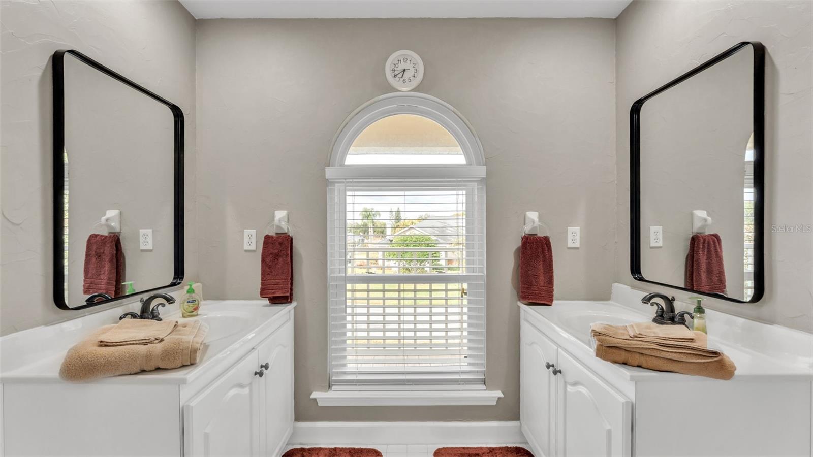 Image 48 of 100 For 5560 Emerald Ridge Boulevard