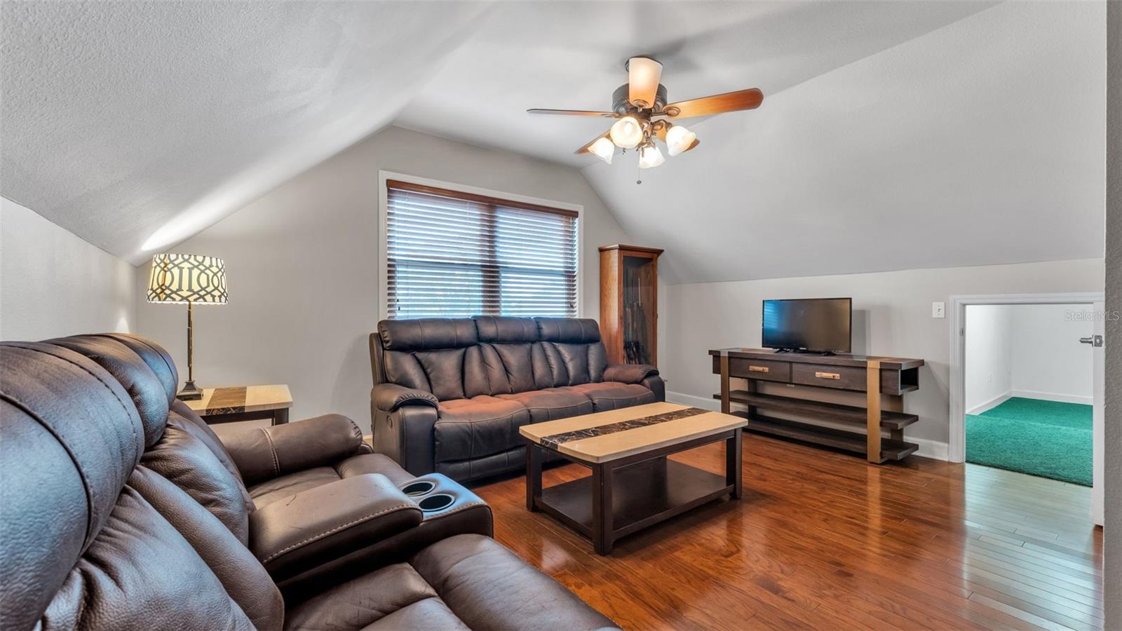 Image 62 of 100 For 5560 Emerald Ridge Boulevard