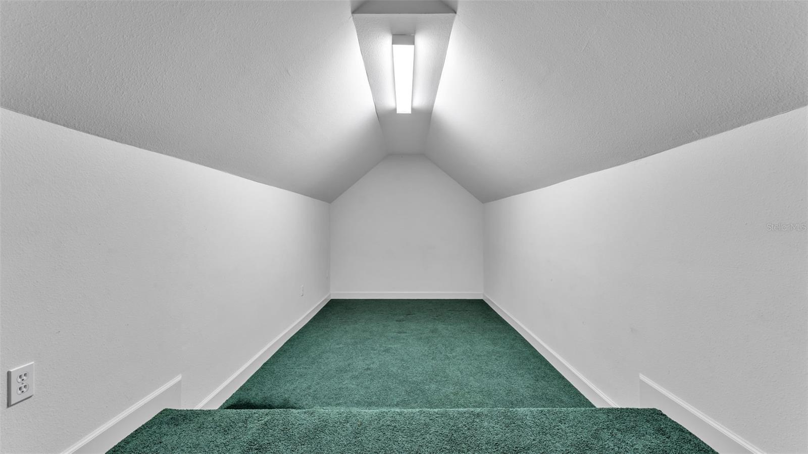 Image 63 of 100 For 5560 Emerald Ridge Boulevard