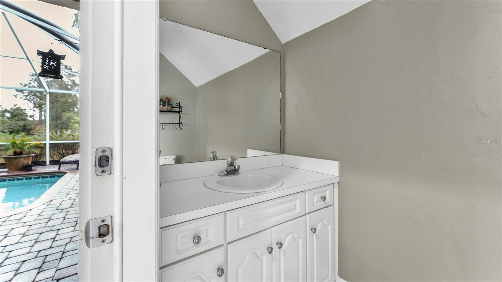 Image 69 of 100 For 5560 Emerald Ridge Boulevard