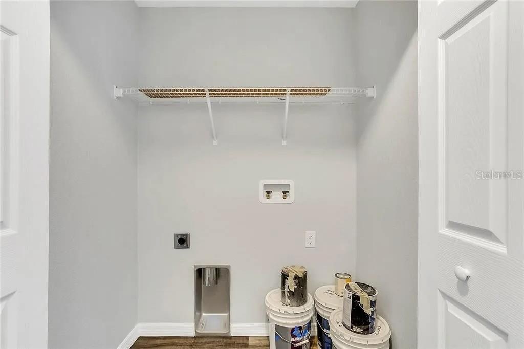 Image 12 of 13 For 523 Carroll Avenue