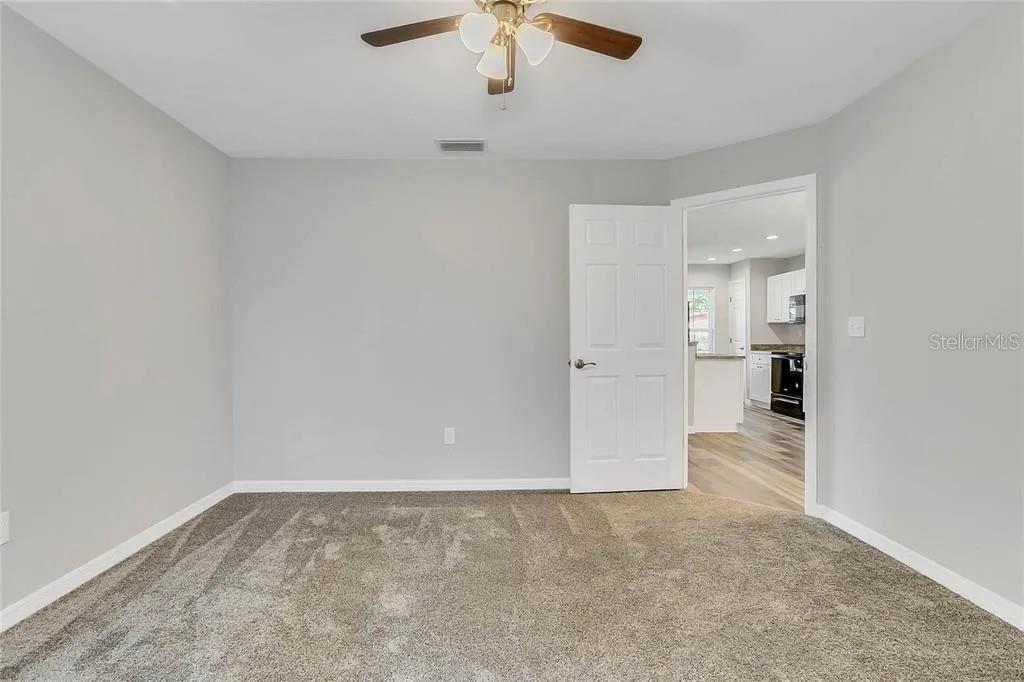 Image 7 of 13 For 523 Carroll Avenue