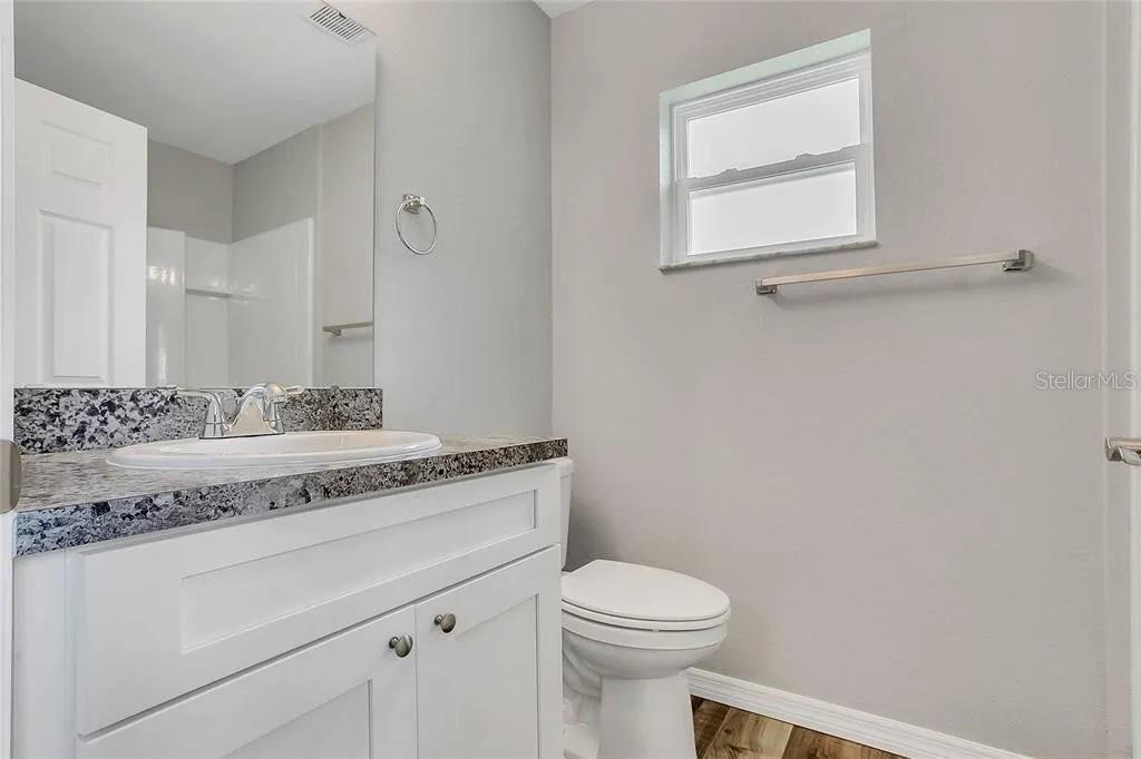 Image 9 of 13 For 523 Carroll Avenue