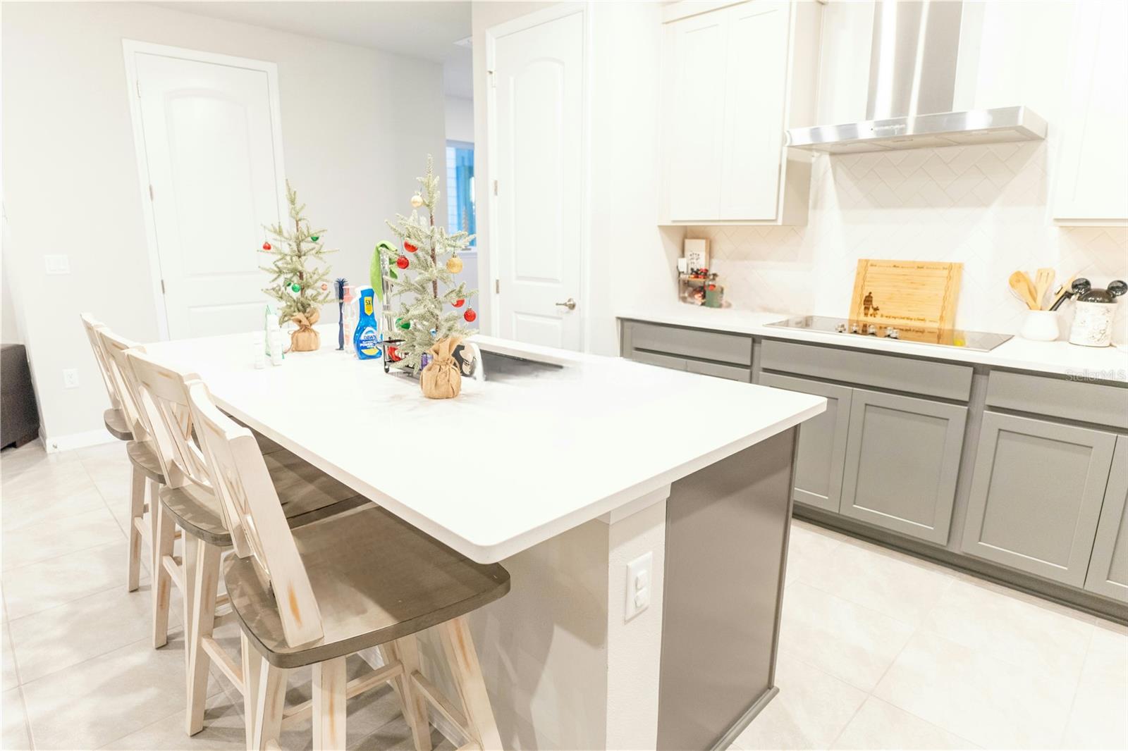 Image 16 of 53 For 3007 Mirage Place