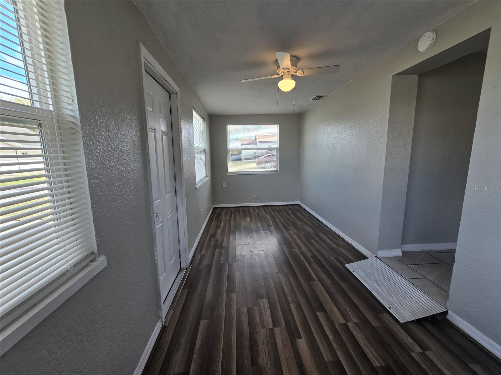 Image 3 of 11 For 246 Bay Avenue