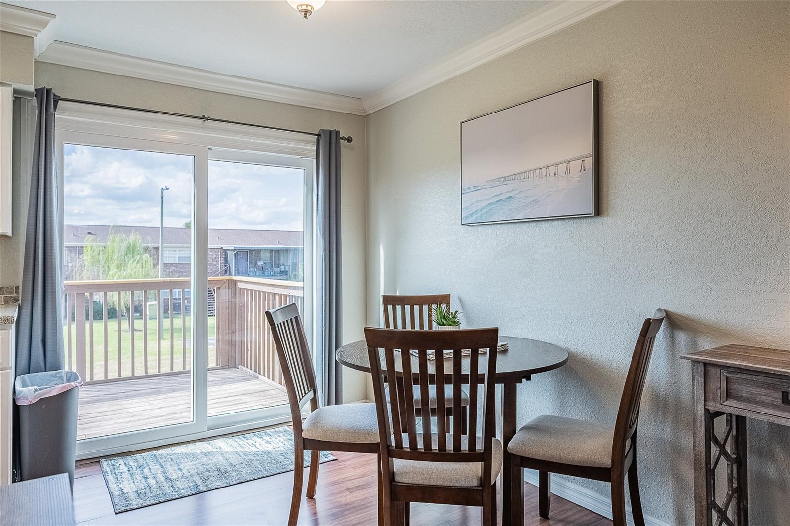 Image 12 of 32 For 1920 Edgewood Drive L4