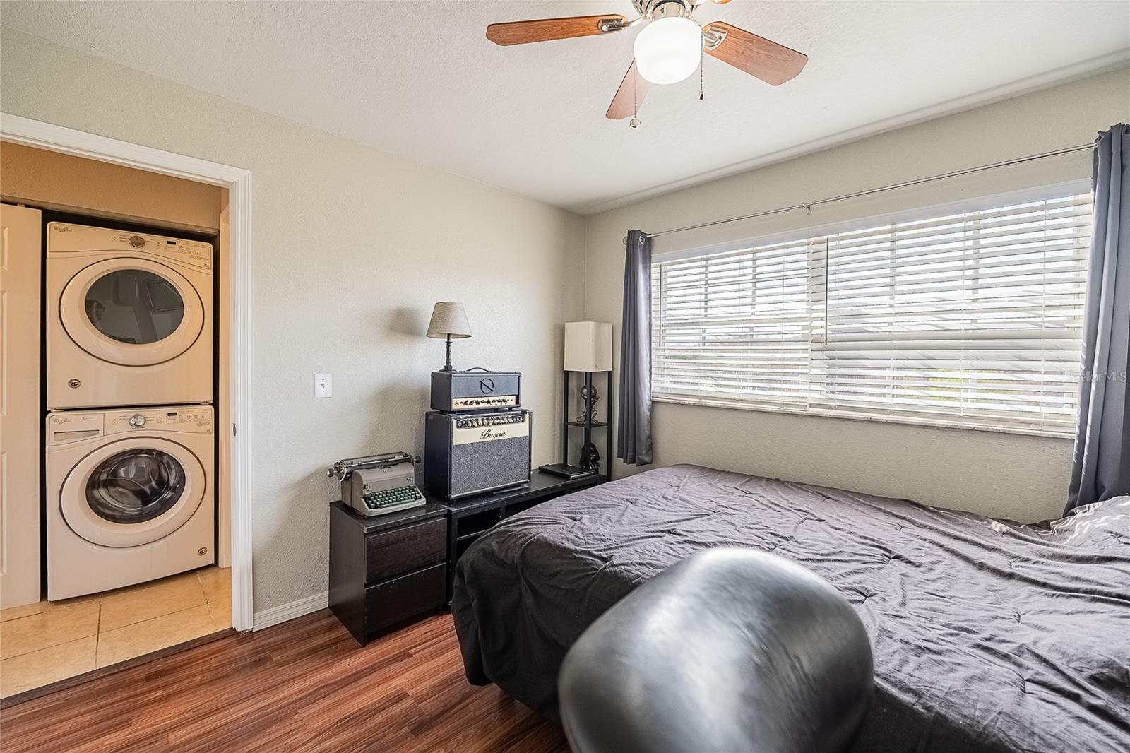 Image 22 of 32 For 1920 Edgewood Drive L4