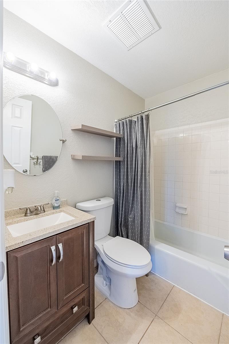 Image 23 of 32 For 1920 Edgewood Drive L4