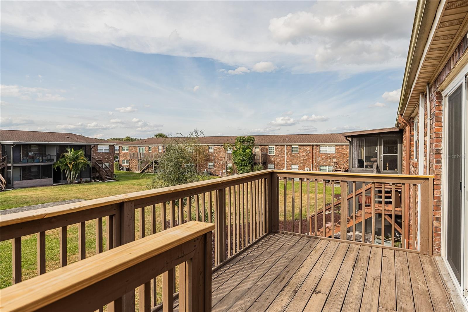 Image 25 of 32 For 1920 Edgewood Drive L4