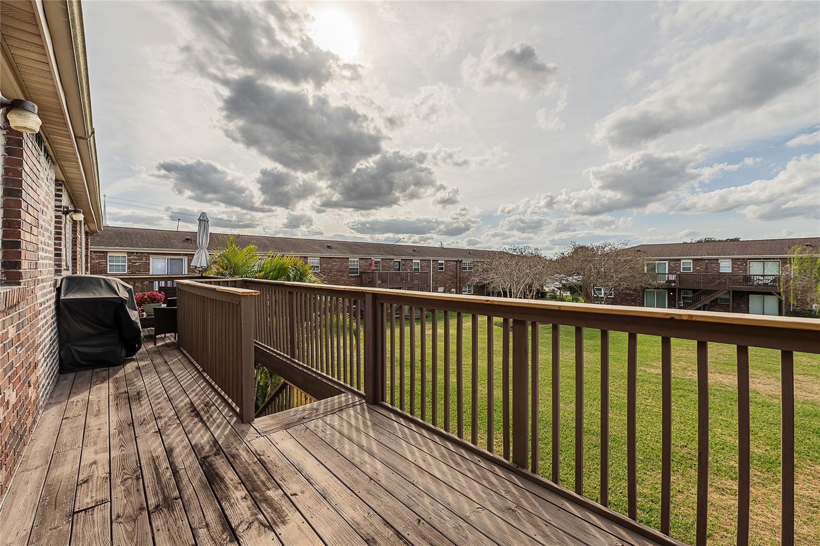 Image 26 of 32 For 1920 Edgewood Drive L4