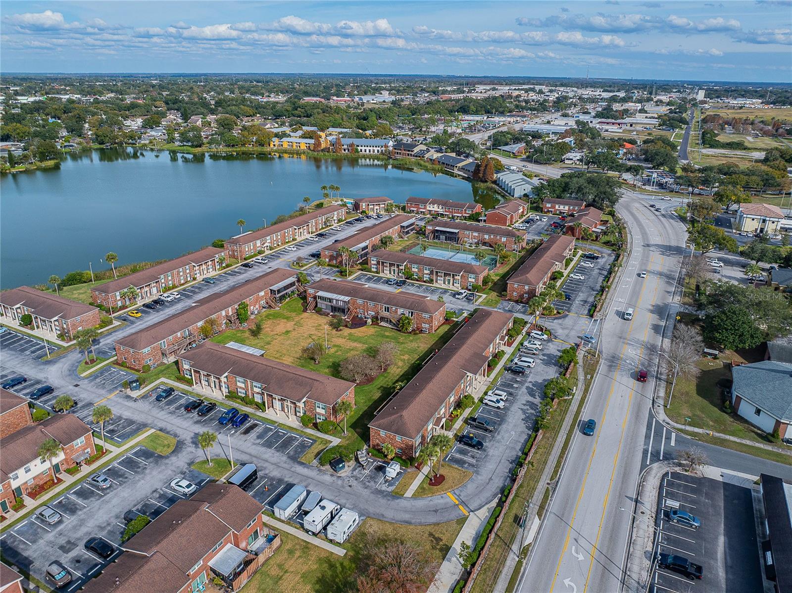 Image 29 of 32 For 1920 Edgewood Drive L4