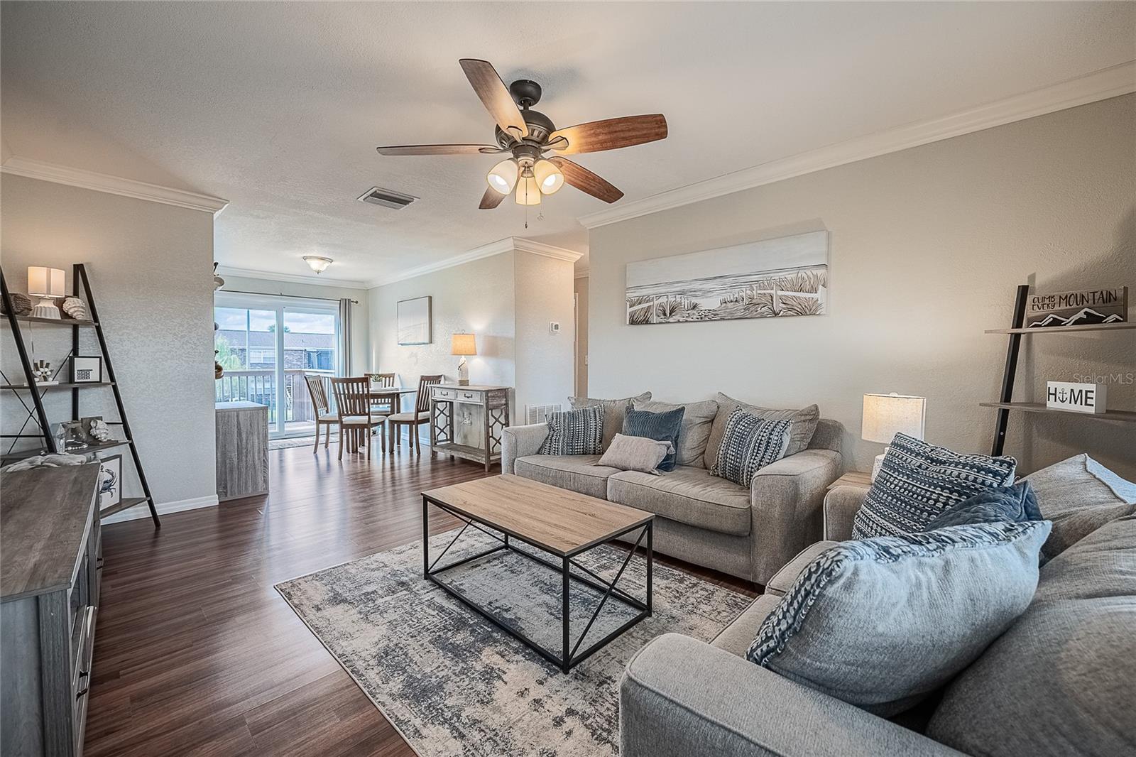 Image 6 of 32 For 1920 Edgewood Drive L4