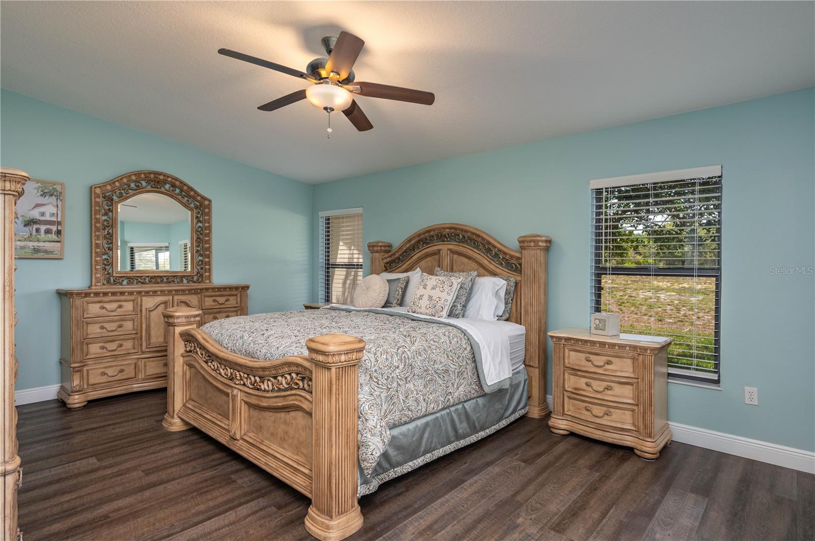 Image 12 of 37 For 139 Stratford Court