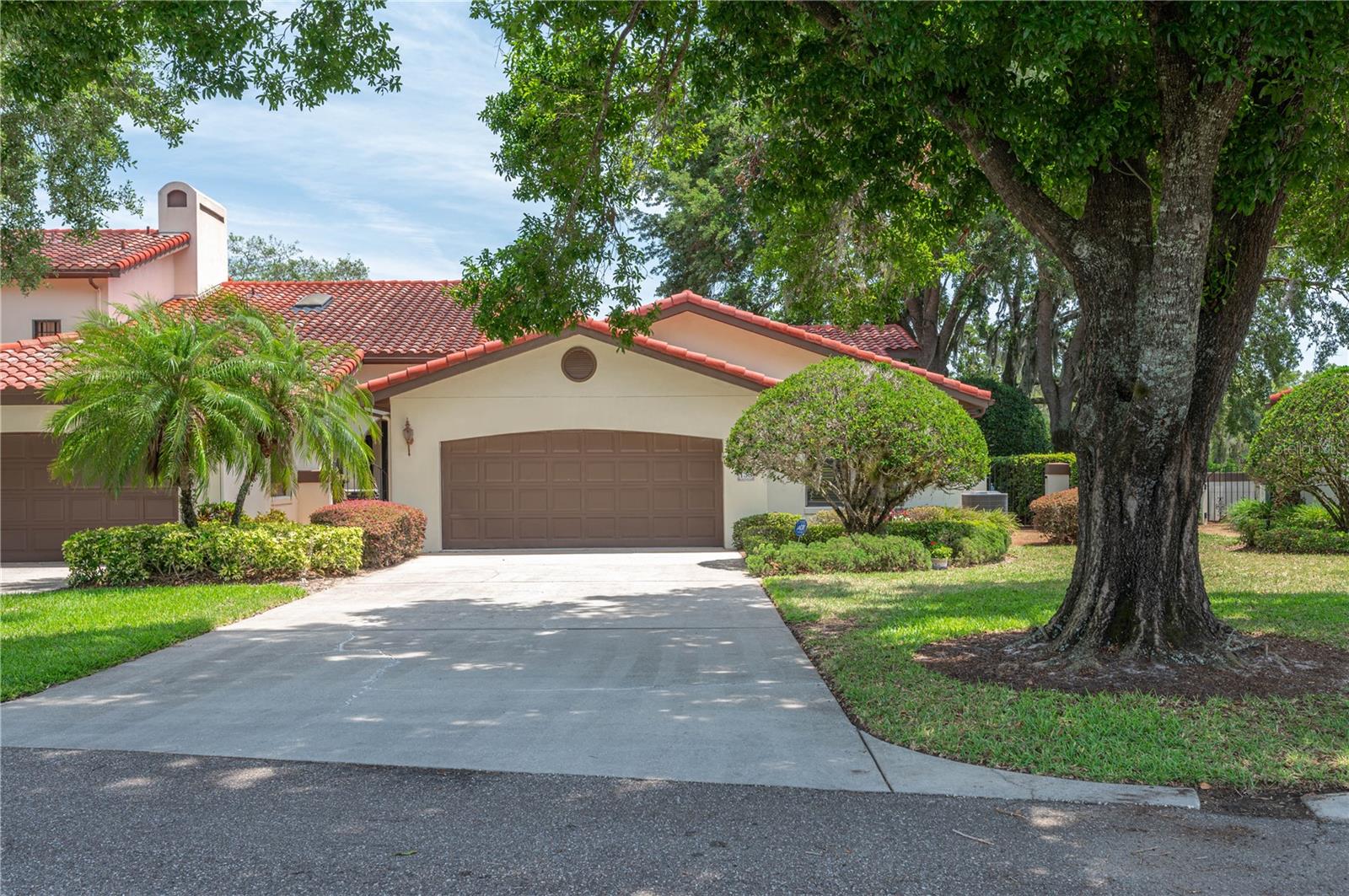 Image 2 of 37 For 139 Stratford Court