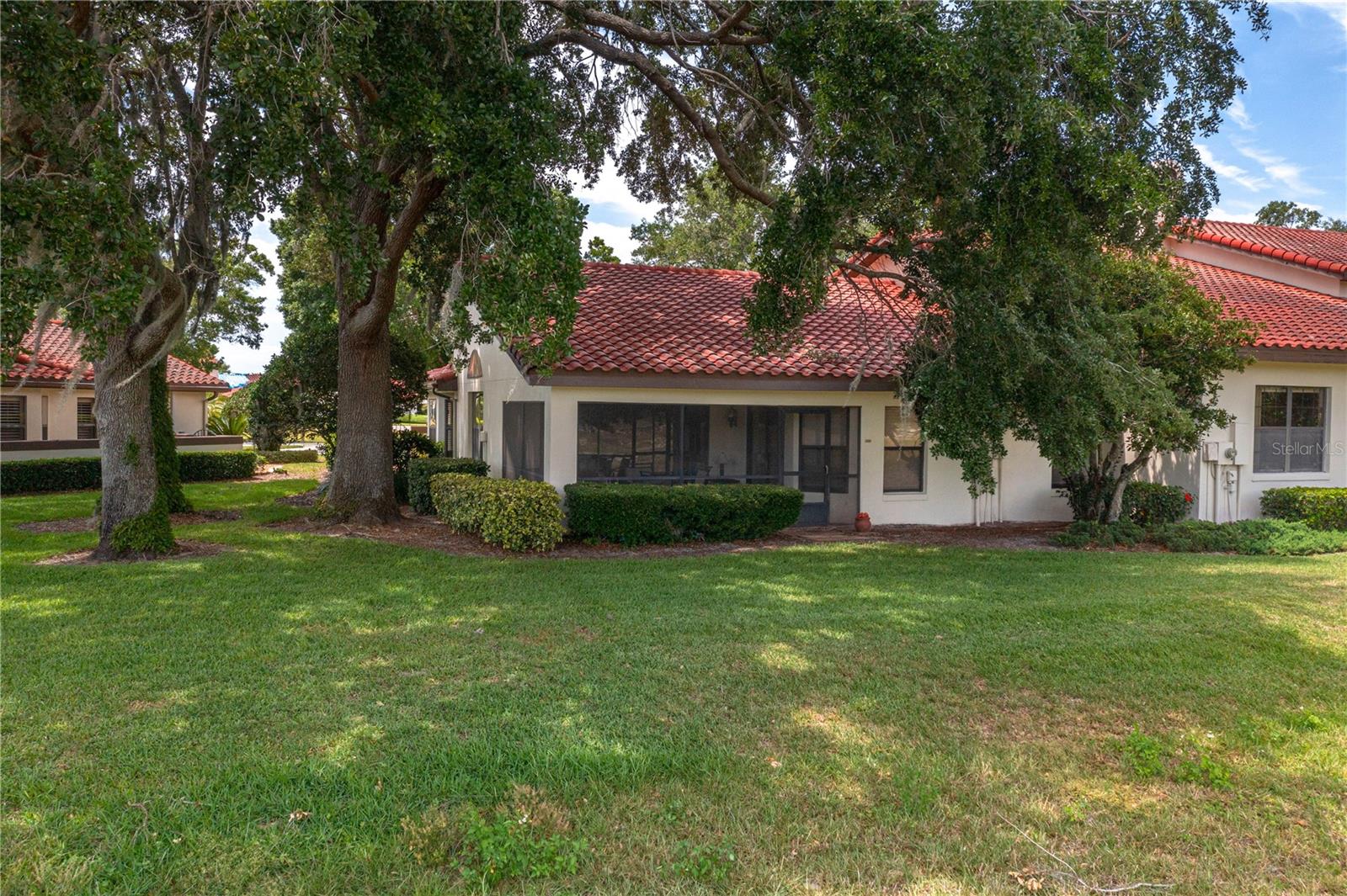 Image 28 of 37 For 139 Stratford Court