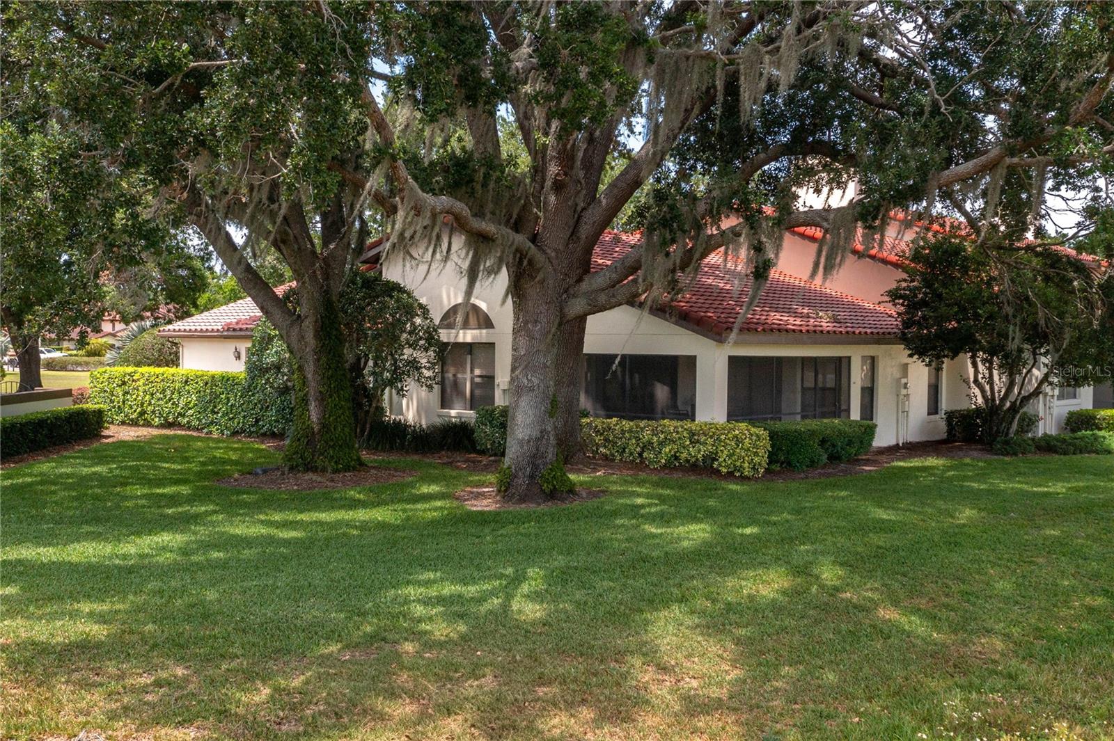 Image 29 of 37 For 139 Stratford Court