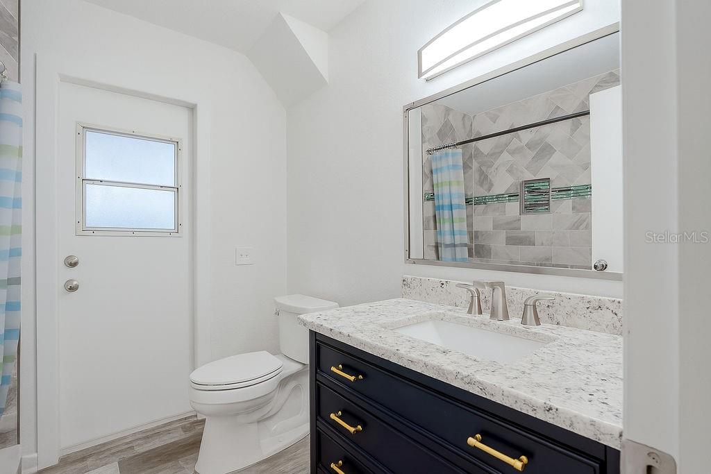 Image 13 of 25 For 252 Lake Link Road