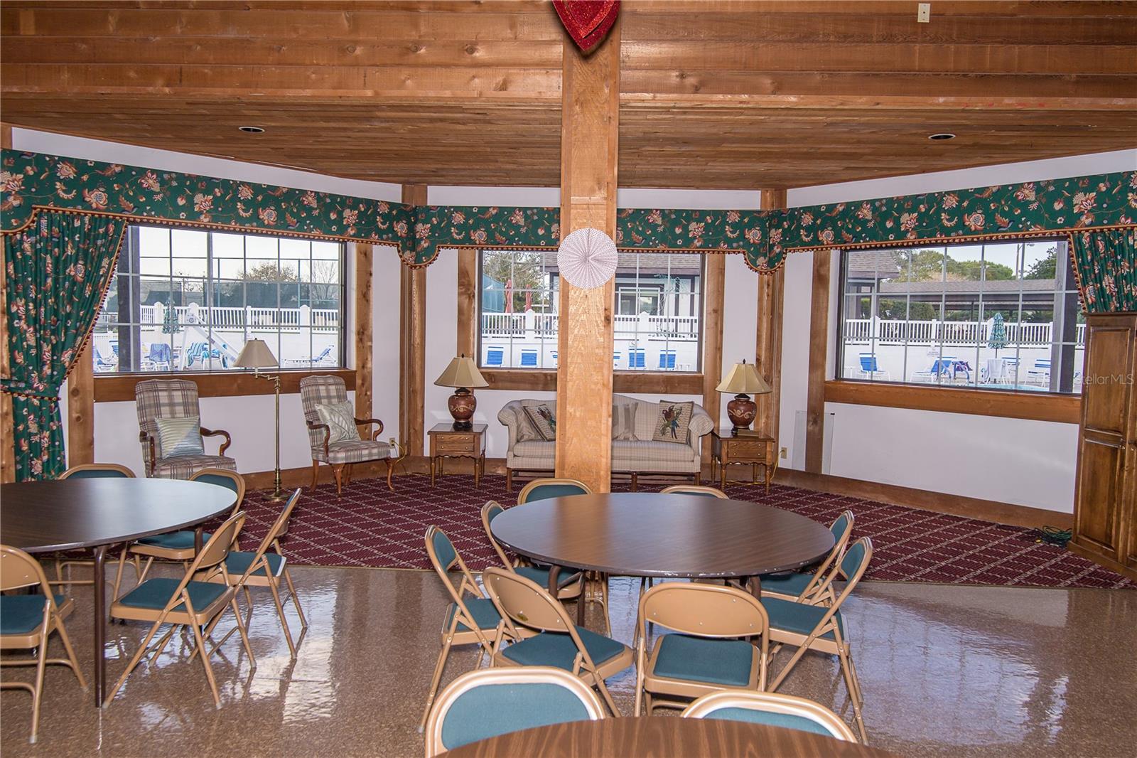 Image 19 of 24 For 2331 Golden Horseshoe Circle S